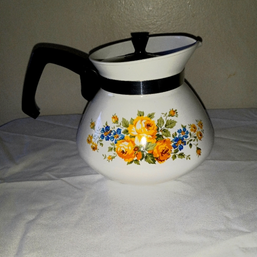 Rare Hard to Find Corning Ware Teapot Lancaster Rose Yellow 6 Cup Flowers